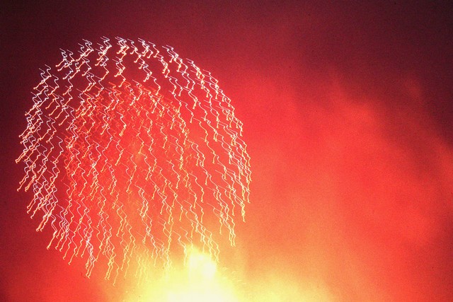 7-DNU120Feuerw-red.jpg